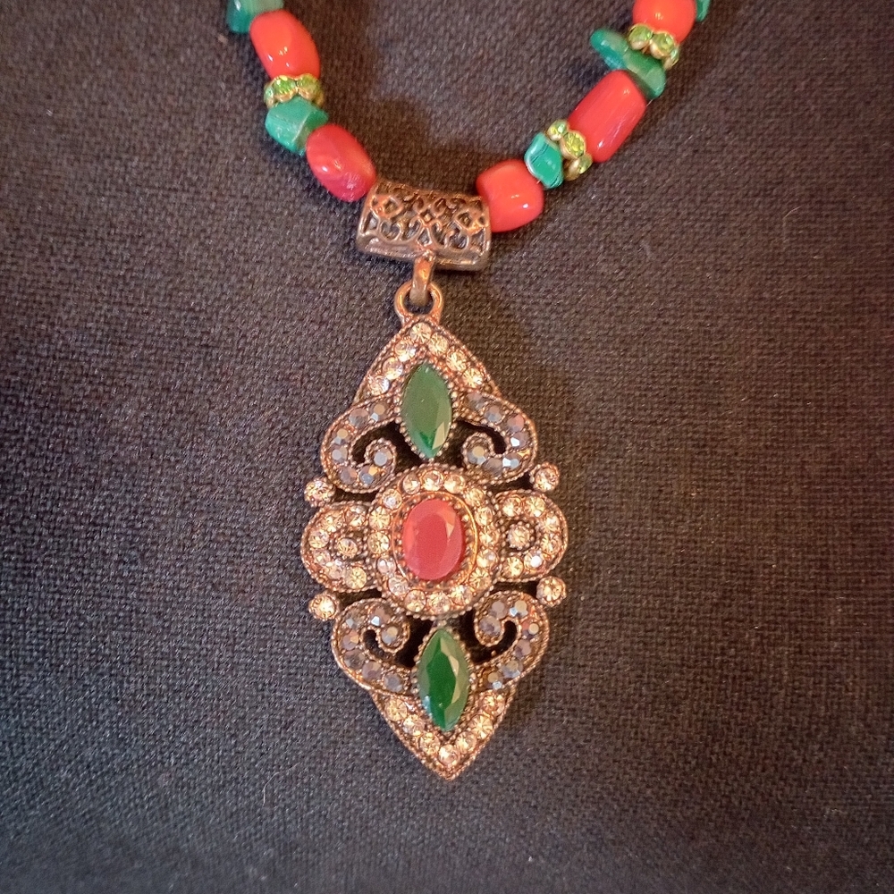 SKU 506J Handmade Pendant 26" Necklace with Wood Beads - Picture 2 of 7